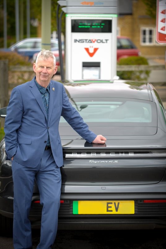 Evk taycan grn plate