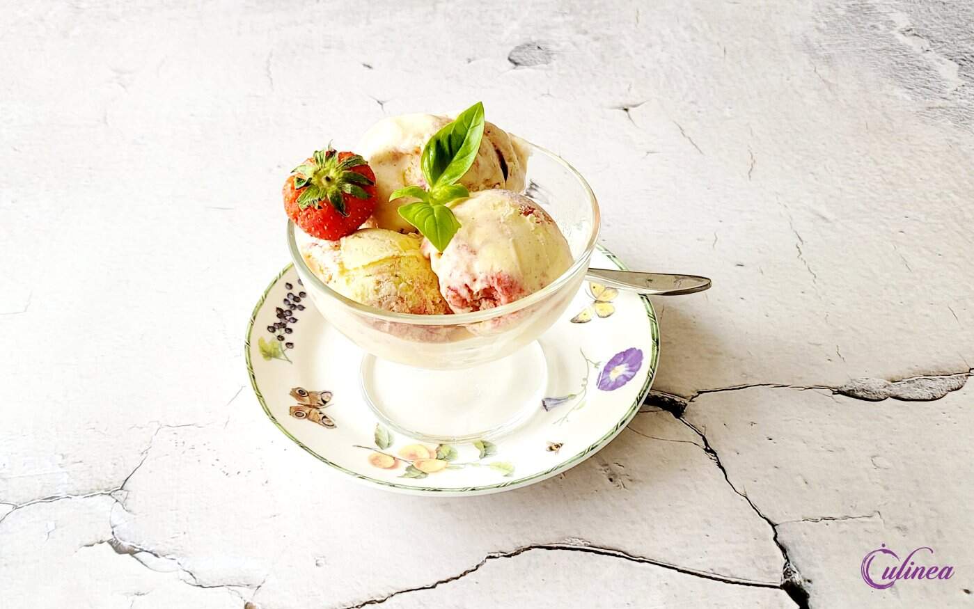 Aardbeienijs van geroosterde aardbeien