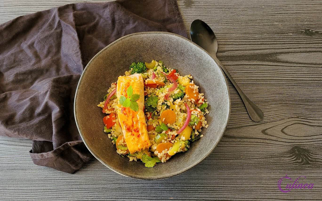 Bulgursalade met pittige zalm