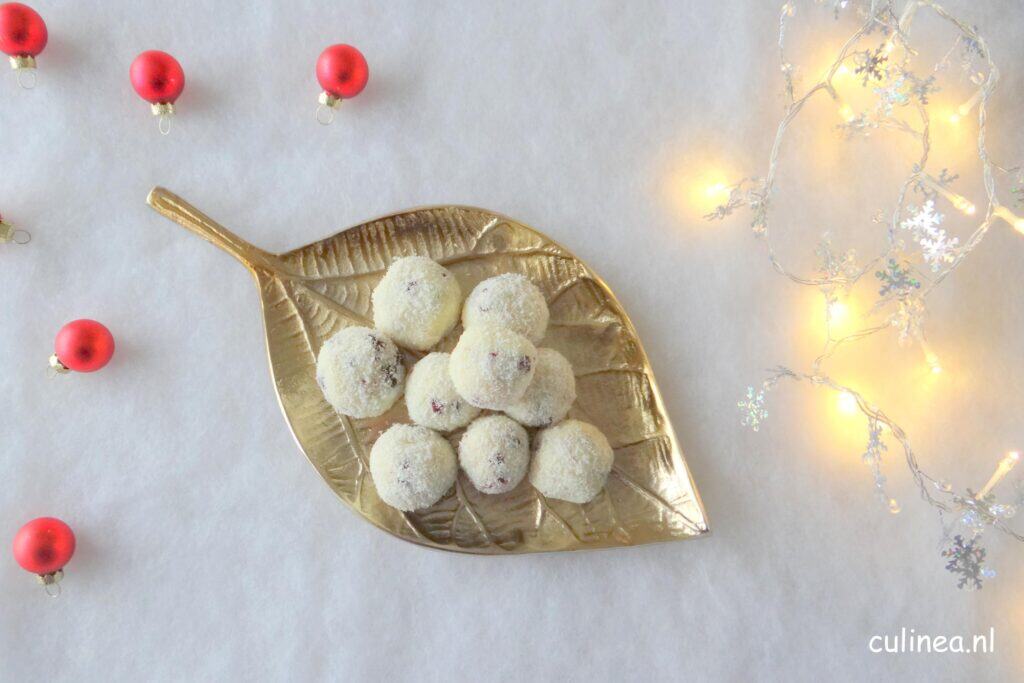 Witte Chocolade Balletjes met Cranberry