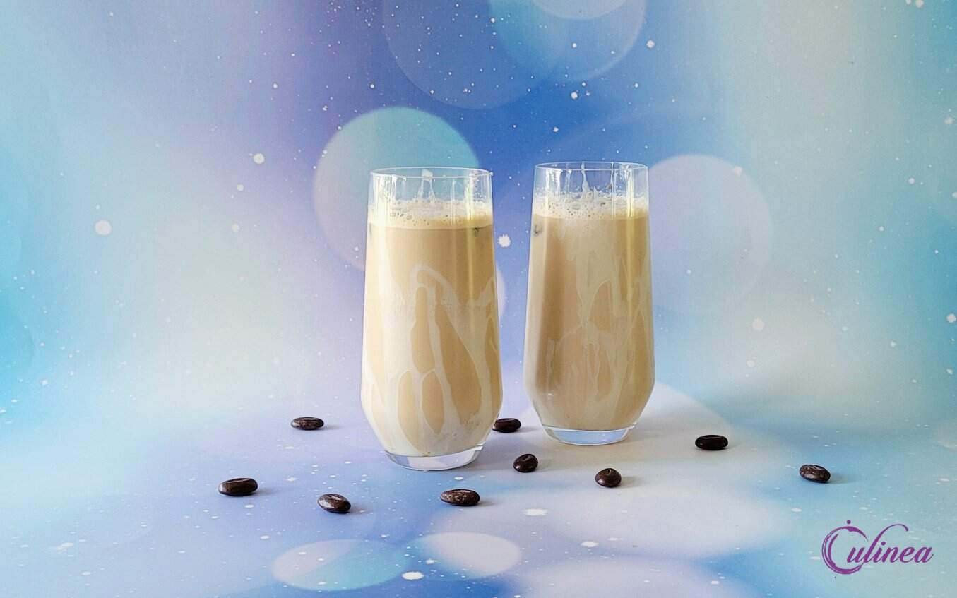 IJskoffie met gecondenseerde melk