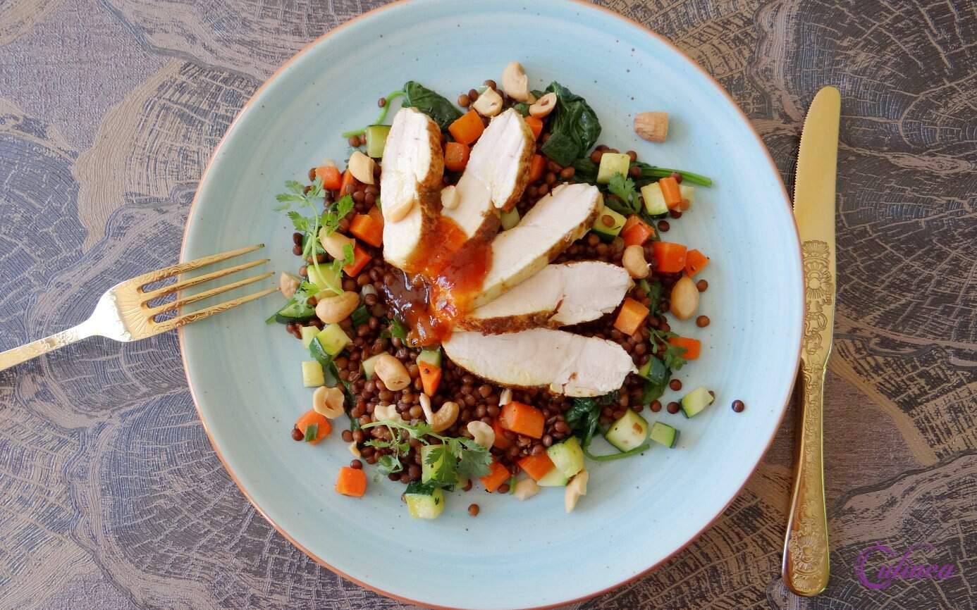 Lauwwarme salade met kip tandoori