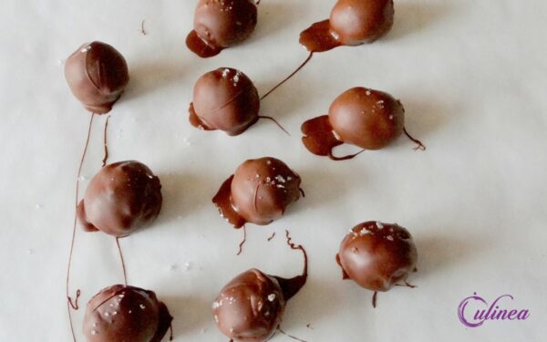 Pindakaas quinoa truffels