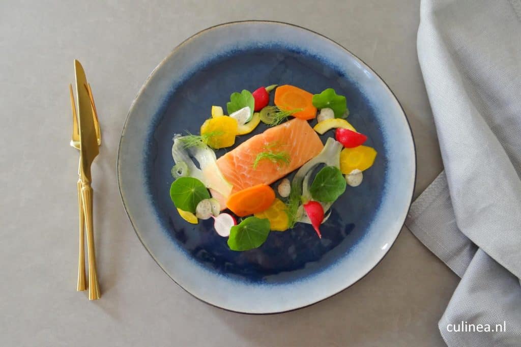 Gekonfijte zalm met escabeche van groente