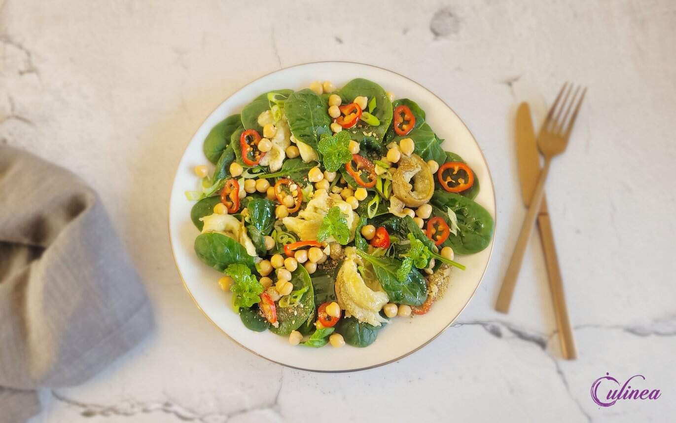 Geroosterde aubergine salade met kikkererwten