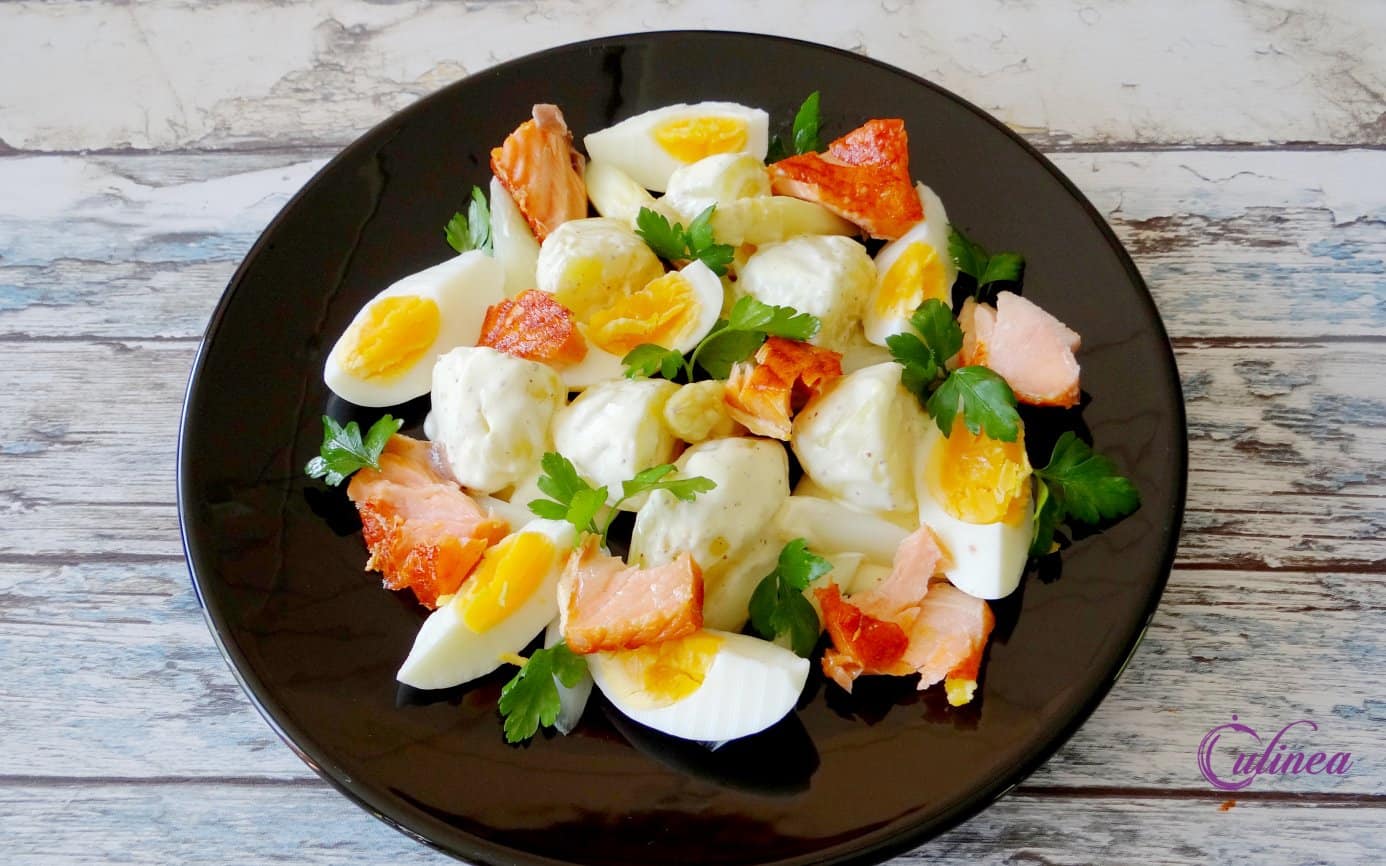 Lauwwarme aspergesalade met gerookte zalm