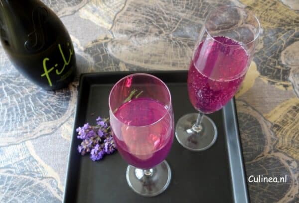 Parfait Amour cocktail