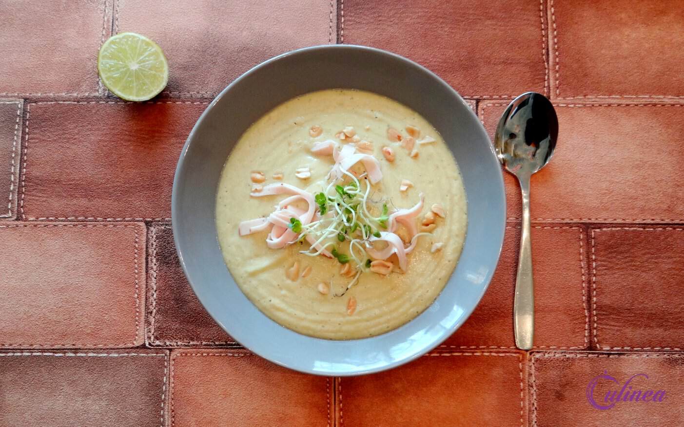 Knolselderij en koolraap currysoep