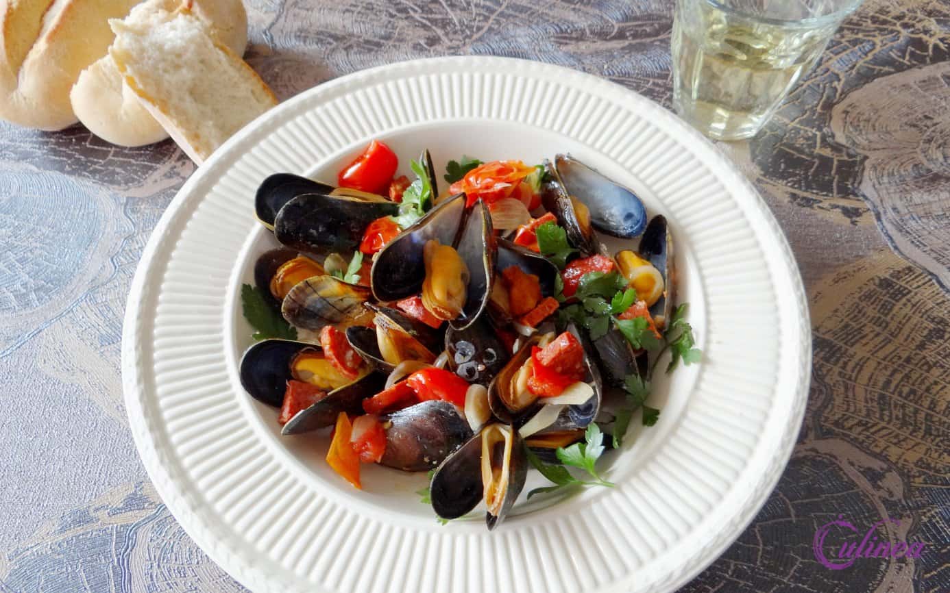 Mosselen met chorizo en tomaatjes