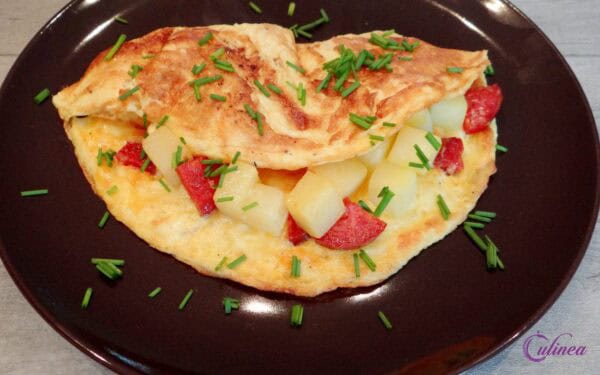 Omelet met koolraap en chorizo