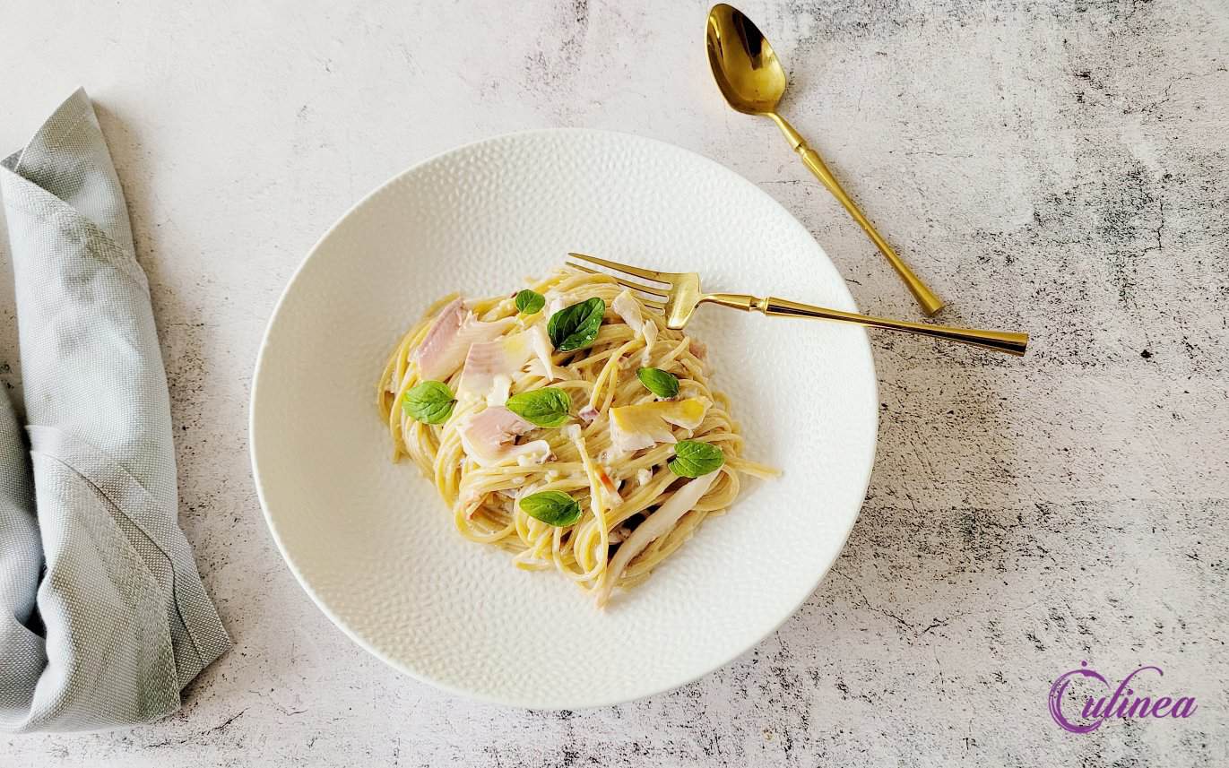 Spaghetti Carbonara met gerookte forel