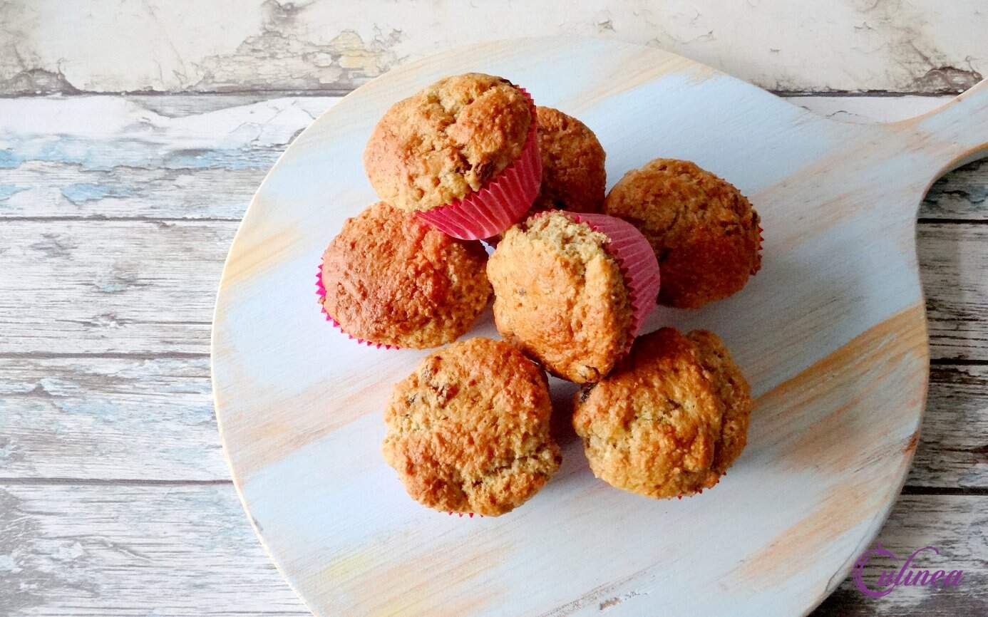 Volkoren muffins met rozijnen