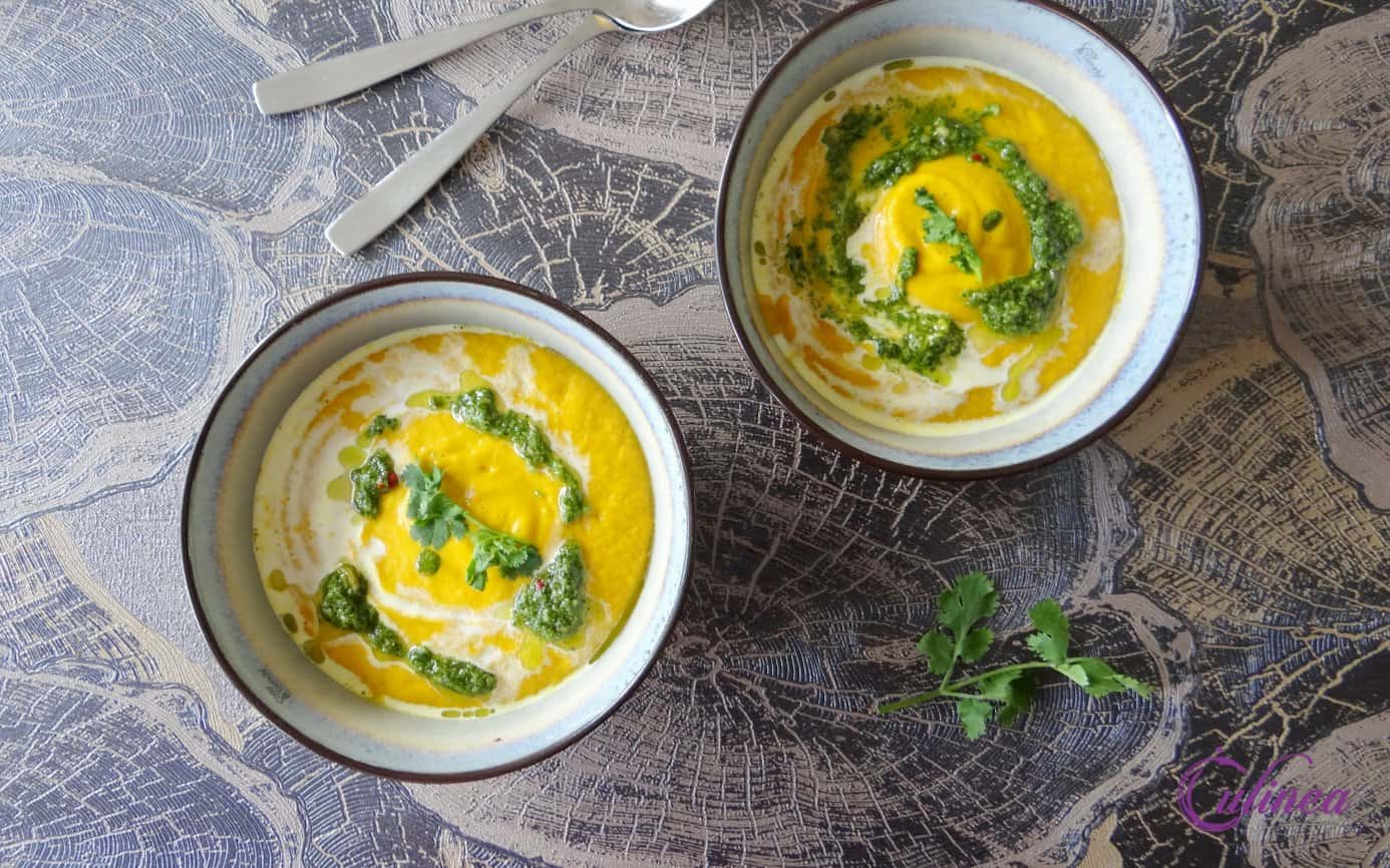 Wortelcurrysoep met korianderpesto