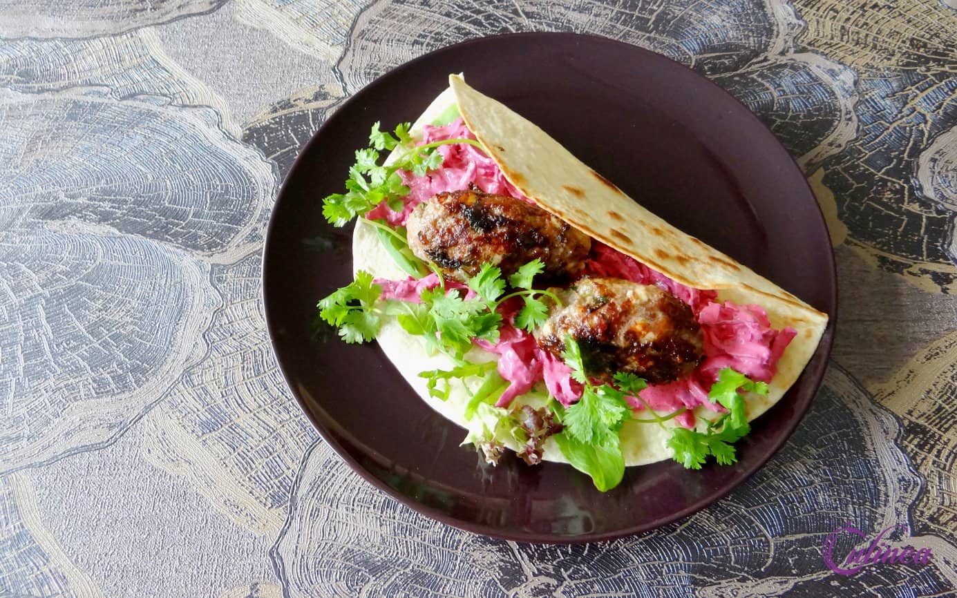 Wrap met köfta en bietentzaziki