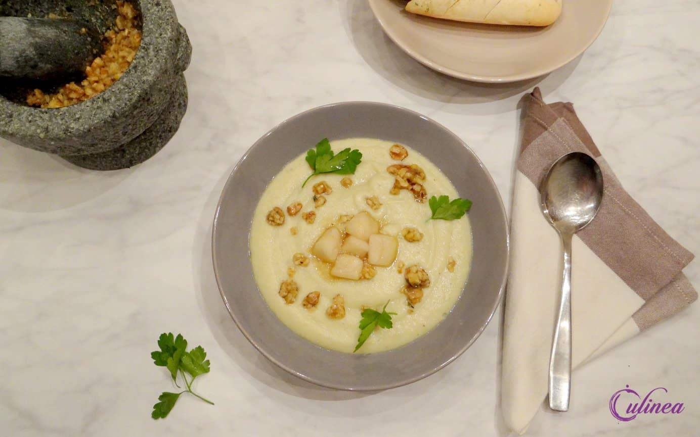 Pastinaak, knolselderij en aardpeersoep