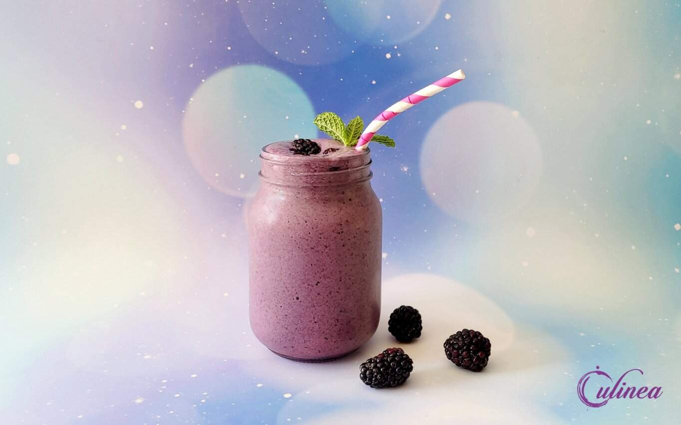 Blauw fruit smoothie