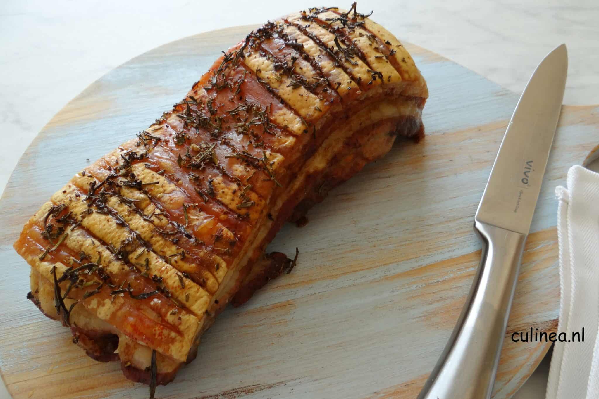 Buikspek langzaam gegaard in de oven