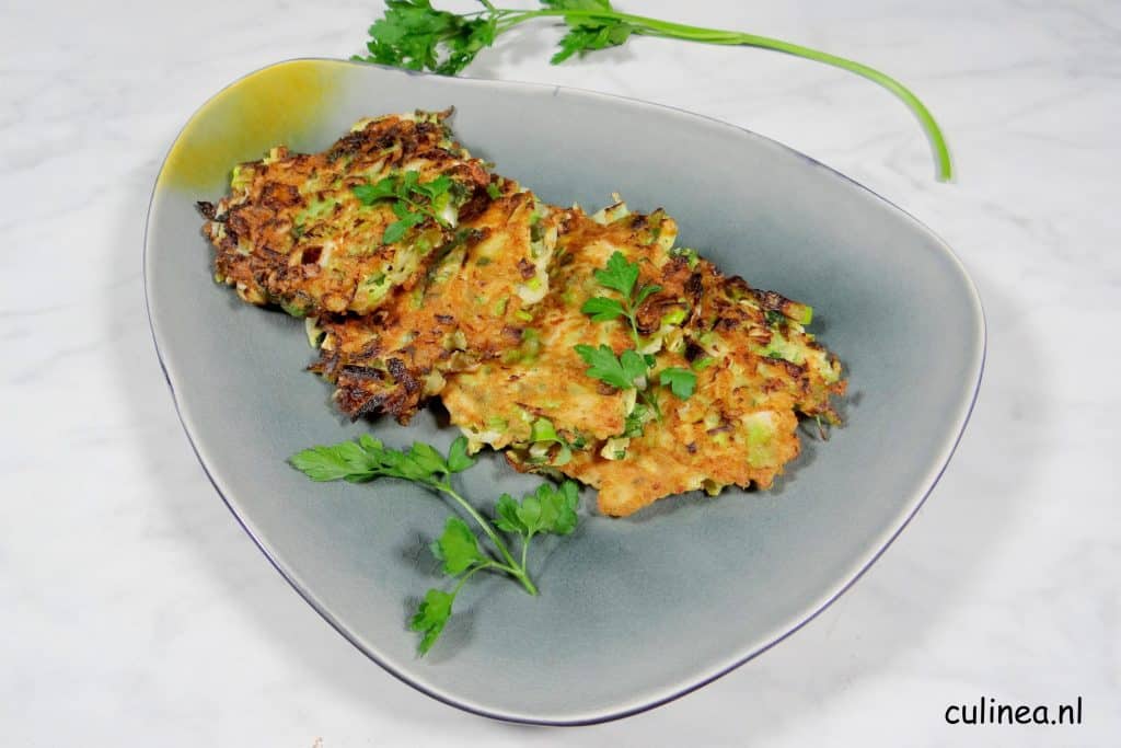 Groene kool koekjes met kruiden