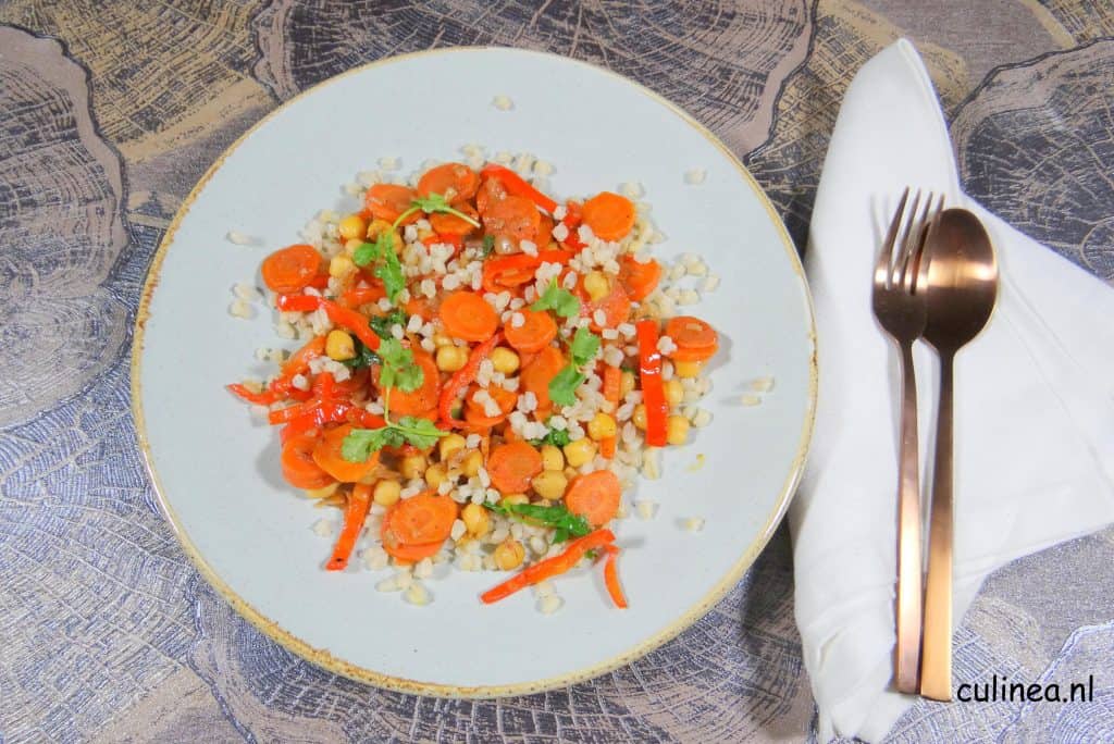 Tarwe met Wortels en Kikkererwten