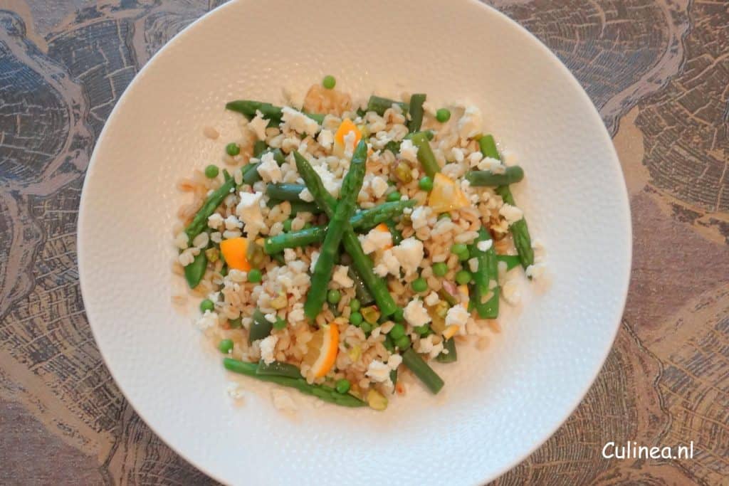 Warme Tarlysalade met asperges, boontjes en citroen