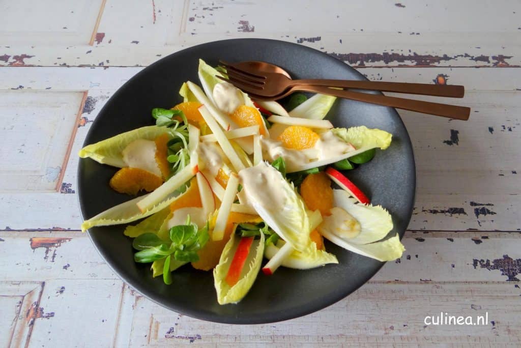 Witlofsalade met appel en sinaasappel