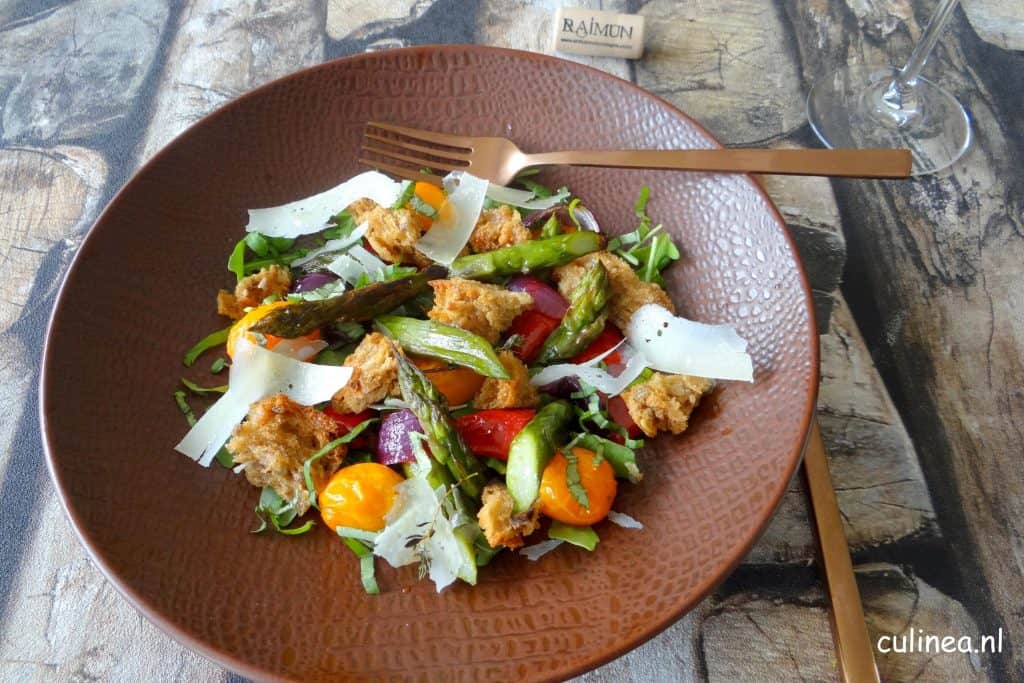 Panzanella met geroosterde groenten