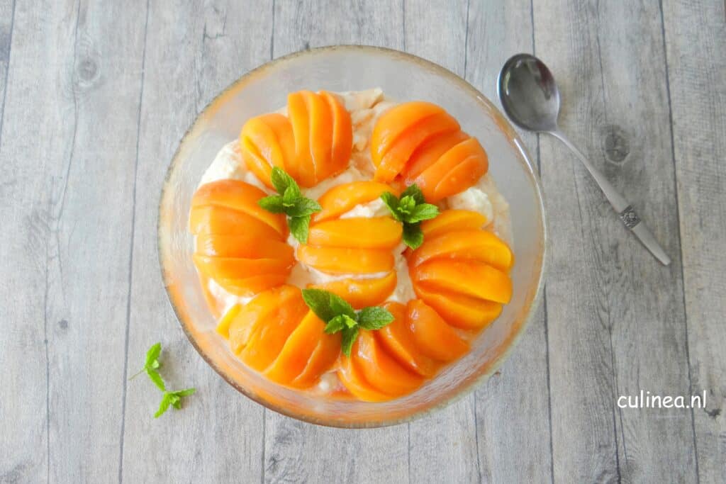 Eton Mess met perziken