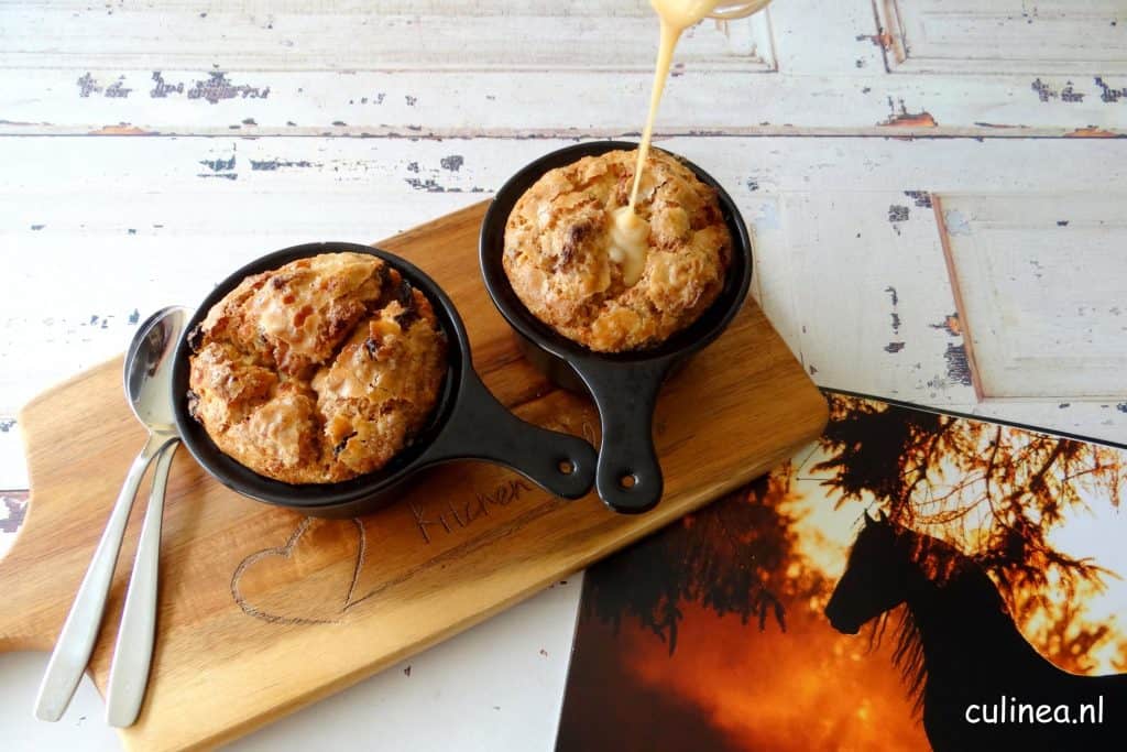 Broodpudding van Fries suikerbrood met Beerenburgsaus