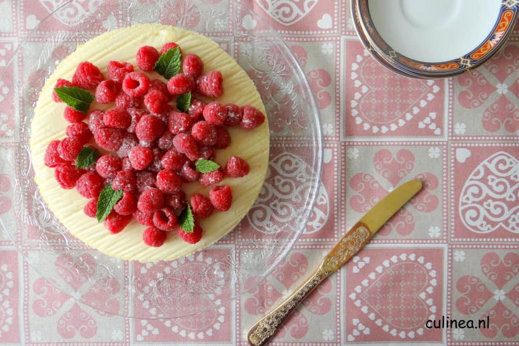 Luchtige cheesecake met rood fruit