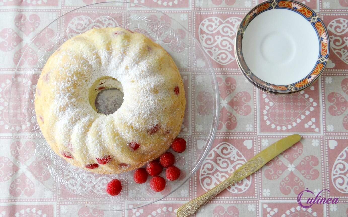 luchtige frambozencake