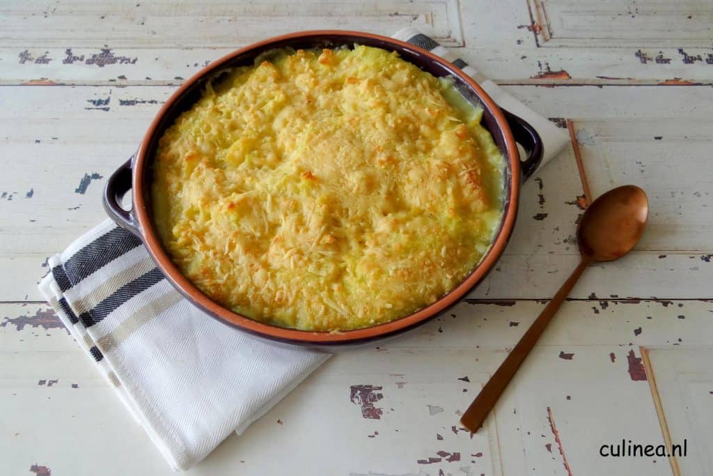 Ovenschotel met makreel en spinazie