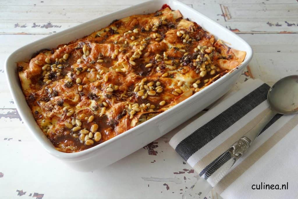 Rode bietenlasagne met gerookte mozzarella