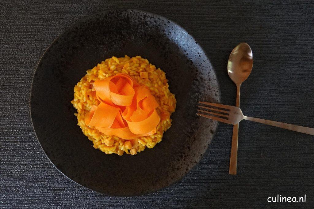 Wortelrisotto met gerookte zalm