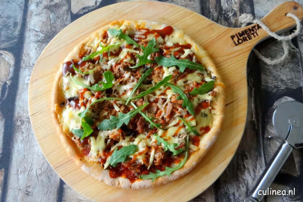 Pizza met lekker veel pulled pork