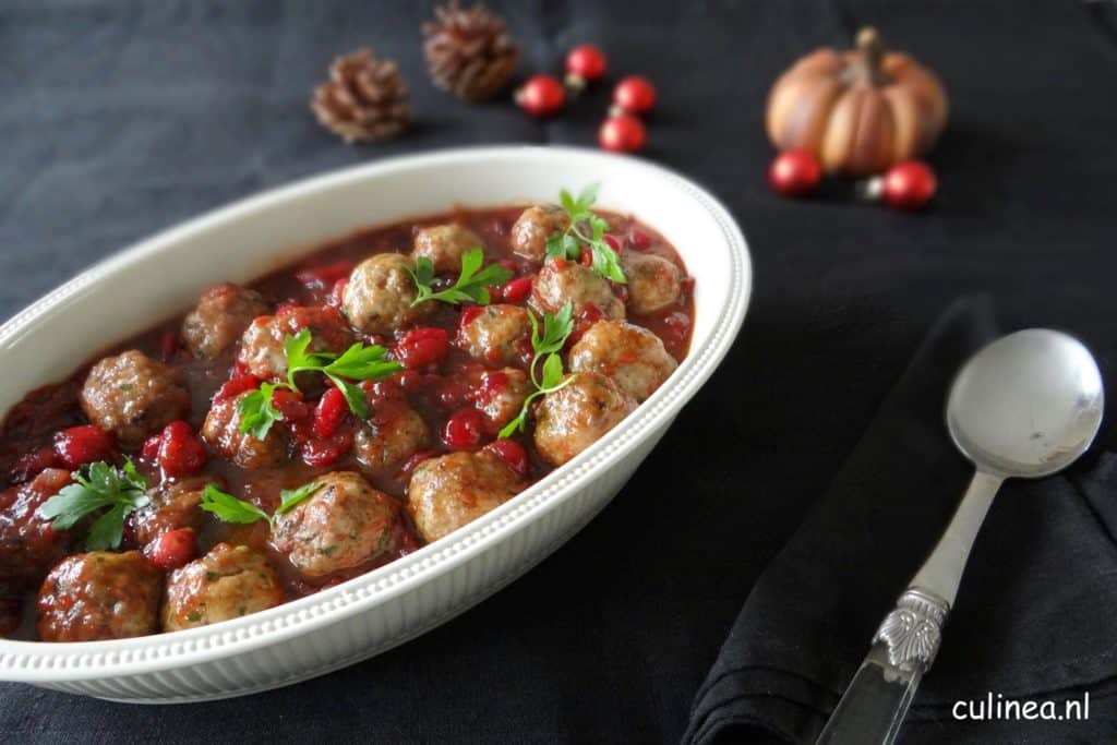Gehaktballetjes in cranberrysaus