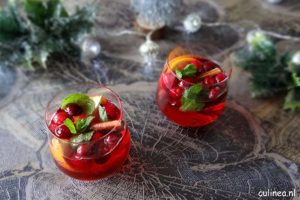 Cranberry mandarijn Kerstcocktail