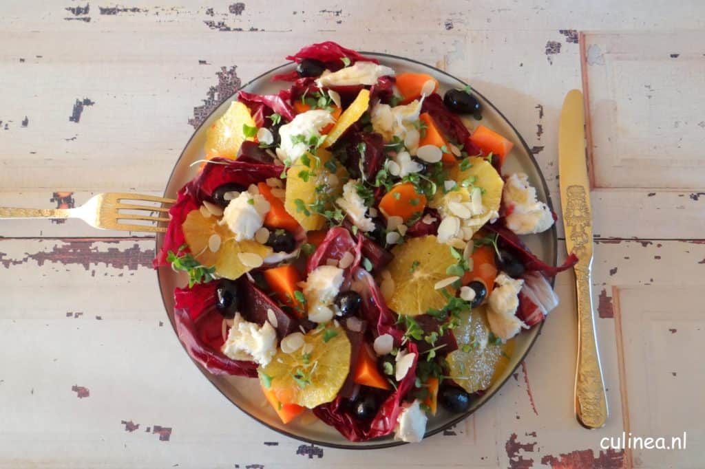 Radicchiosalade met biet, wortel en mozzarella