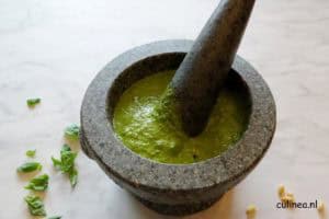 De lekkerste wereldse groene kruidensauzen