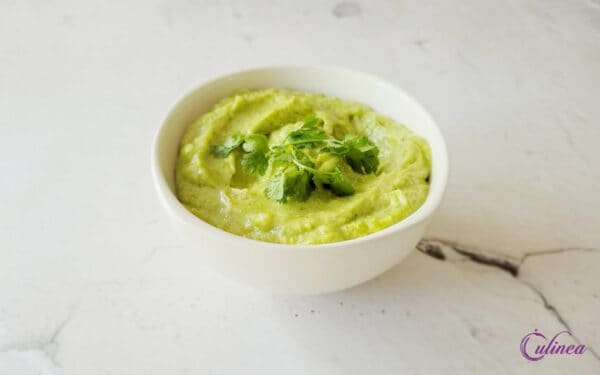 De lekkerste wereldse groene kruidensauzen