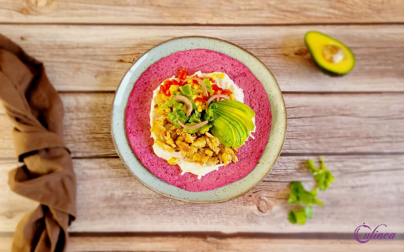Wraps met pulled kip, avocado en koriander