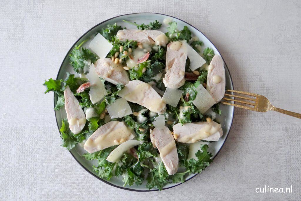 Baby boerenkoolsalade met kipfilet