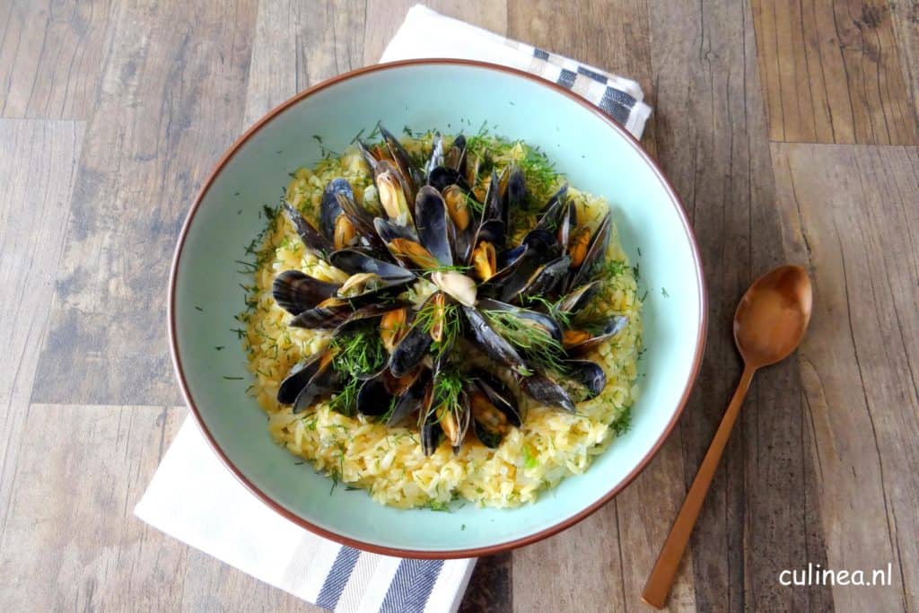 Orzo pilav met mosselen en dille
