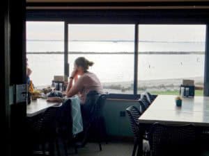 Genieten aan het water bij Restaurant Pier16 in Nagele