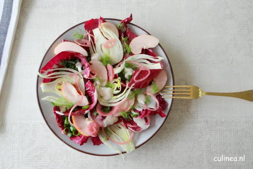Radicchio venkelsalade met gerookte kipfilet