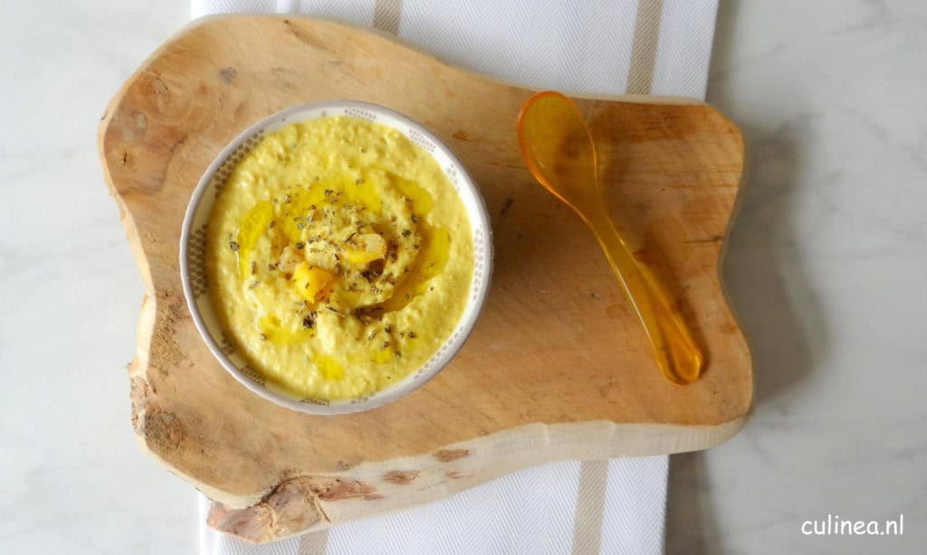 Hummus gemaakt van maïs en kikkererwten
