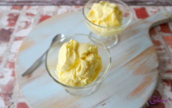 Mango yoghurt softijs met kokos