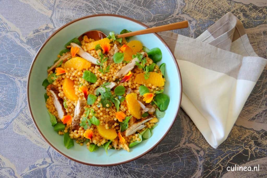 Oosterse Fregola pastasalade met 5-kruiden kip