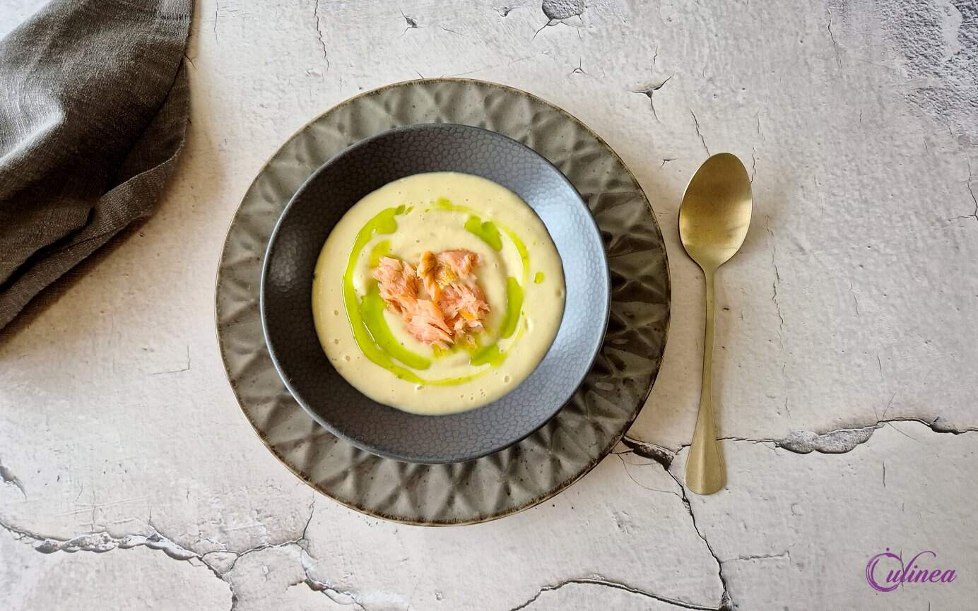 Peterseliewortel soep met gerookte zalm