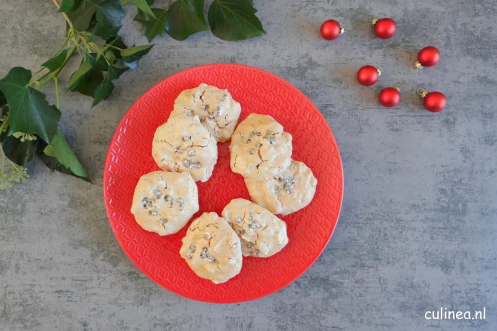 Schuimkoekjes met cranberries en pecannoten