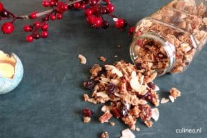 Winterse granola met koekkruiden